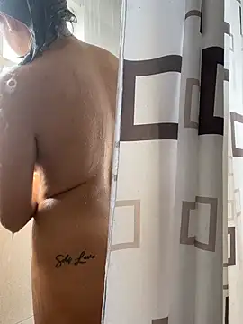 hannahb-e online show from March 1, 2025, 1:40 pm