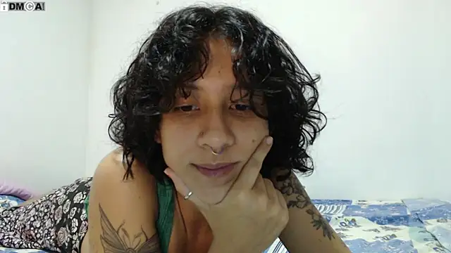 Snapshot of AlinaWoolf_ chatting on September 29, 2025, 3:55 am AlinaWoolf  online show from September 29, 2025, 3:55 am