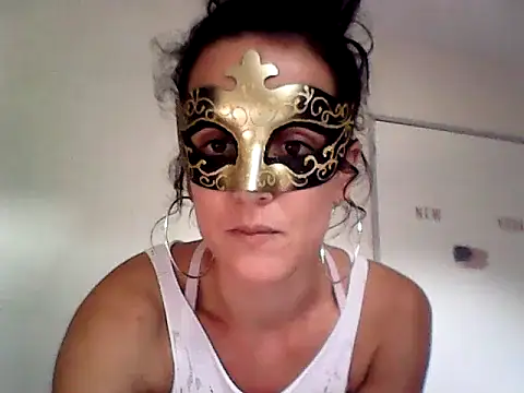 Snapshot of Masquegirlmysterious chatting on September 30, 2025, 11:59 am Masquegirlmysterious online show from September 30, 2025, 11:59 am