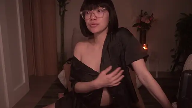 Snapshot of meganmei666 chatting on February 18, 2025, 3:21 am meganmei666 online show from February 18, 2025, 3:21 am