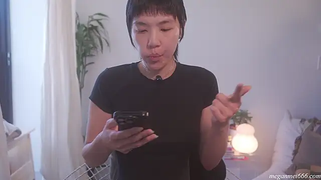 meganmei666 online show from May 12, 2026, 6:27 pm