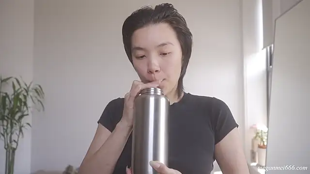 meganmei666 online show from July 24, 2026, 4:16 pm