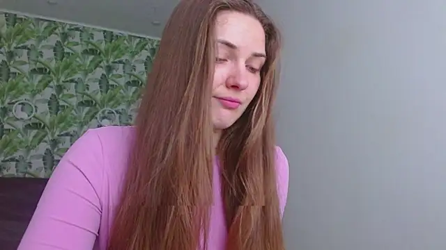 Olivia shine online show from April 19, 2026, 4:12 am