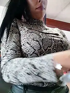 Emily Wane online show from November 2, 2025, 6:43 pm