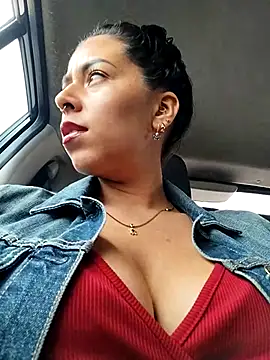 Emily Wane online show from November 3, 2025, 3:13 pm