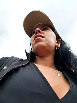 Emily Wane online show from April 18, 2026, 7:58 pm