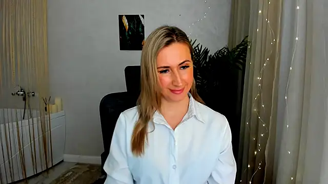 PassionGlow online show from March 17, 2025, 12:35 pm