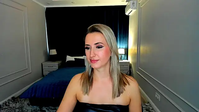 PassionGlow online show from September 18, 2025, 3:41 am