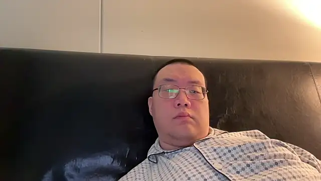 slaveasianboy online show from February 3, 2025, 8:35 pm