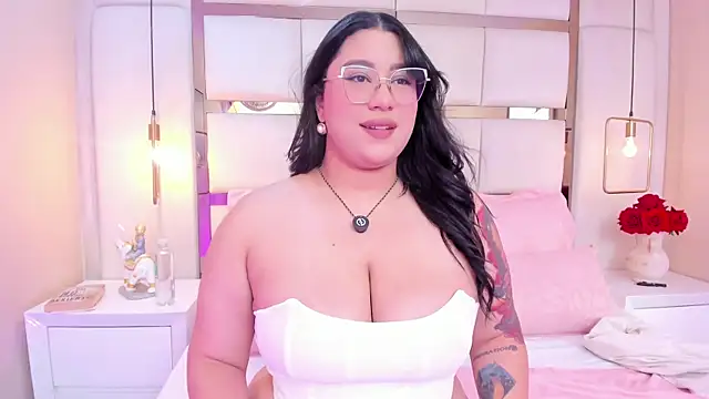 elizavenus online show from October 1, 2025, 11:38 am