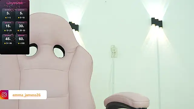 Emma jamess online show from March 14, 2026, 3:34 am