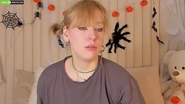 RachelCart online show from October 21, 2025, 3:07 am