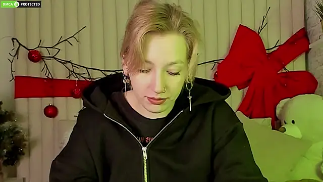 RachelCart online show from December 20, 2025, 3:13 am