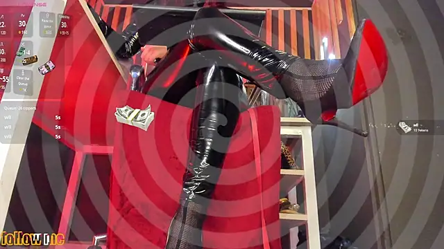 Snapshot of shaaroon_gold chatting on February 10, 2025, 10:40 pm shaaroon gold online show from February 10, 2025, 10:40 pm