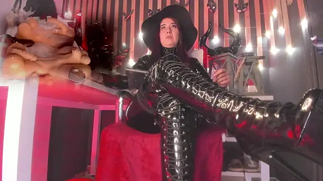 Snapshot of shaaroon_gold chatting on March 6, 2025, 6:08 am shaaroon gold online show from March 6, 2025, 6:08 am