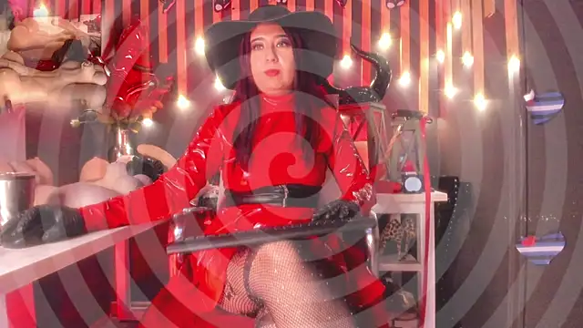 Snapshot of shaaroon_gold chatting on March 12, 2025, 11:33 pm shaaroon gold online show from March 12, 2025, 11:33 pm