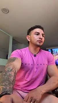 Snapshot of Angeloferrocam chatting on May 21, 2026, 4:19 am Angeloferrocam online show from May 21, 2026, 4:19 am