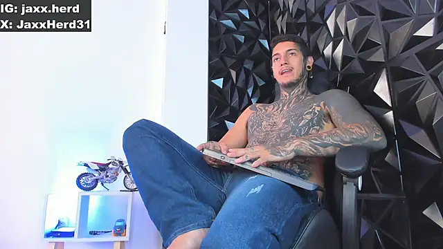 JAXXXONHERD online show from February 12, 2025, 4:00 pm