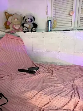 JulianaCastillo online show from January 20, 2025, 9:24 am