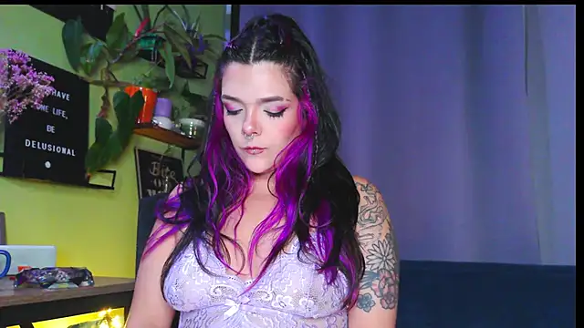 Snapshot of purple_em69 chatting on April 30, 2026, 1:23 am purple em69 online show from April 30, 2026, 1:23 am