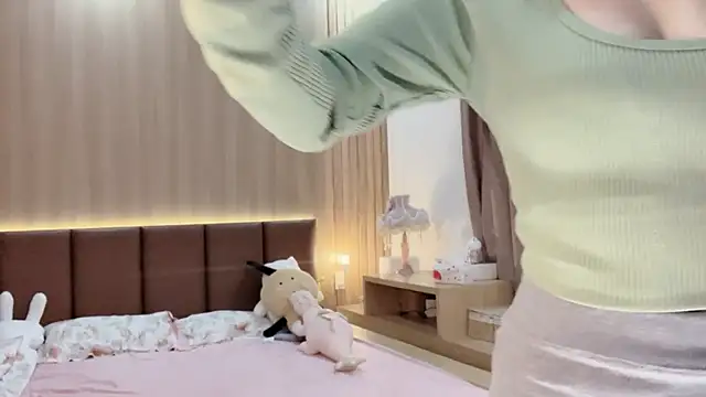 Jennie Spa online show from December 30, 2024, 3:35 pm