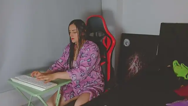 Noamartin  online show from March 8, 2026, 12:19 am