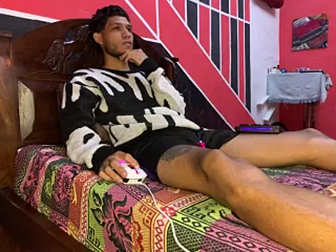 Snapshot of tanned_boy chatting on June 16, 2026, 9:56 am tanned boy online show from June 16, 2026, 9:56 am
