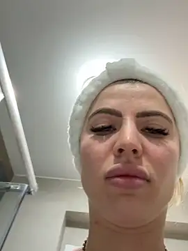 Megan Ros online show from March 15, 2026, 4:18 am