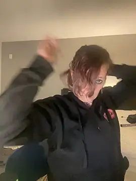 renegade vyxxen online show from January 15, 2025, 8:41 am