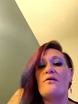 renegade vyxxen online show from January 11, 2026, 6:18 am