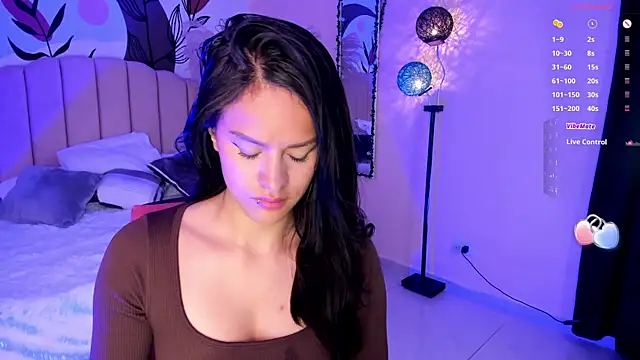 Snapshot of katherin_smith_ chatting on February 6, 2025, 7:40 pm katherin smith online show from February 6, 2025, 7:40 pm