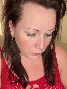 Snapshot of xsexycurvymilf chatting on February 19, 2025, 2:55 pm xsexycurvymilf online show from February 19, 2025, 2:55 pm