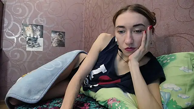 Snapshot of Fire__Foxx chatting on December 15, 2024, 7:57 am Fire Foxx online show from December 15, 2024, 7:57 am