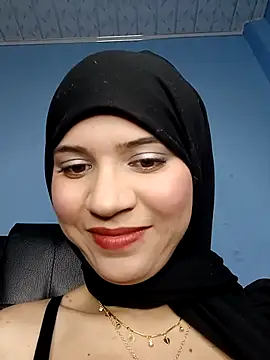 hanaa 18 online show from March 11, 2025, 2:18 pm