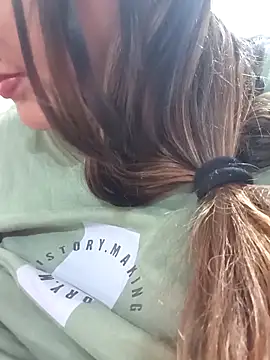  Redwine  online show from February 15, 2025, 8:43 pm