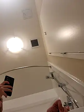 nicedicknicetats online show from October 18, 2025, 2:07 pm