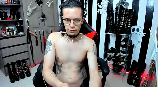 daven56 online show from December 29, 2024, 7:22 pm