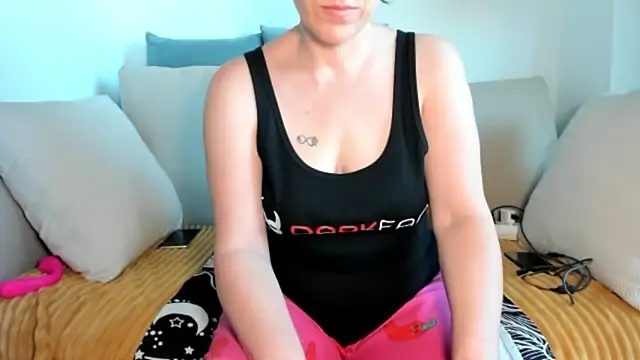 emmita69  online show from January 18, 2025, 7:59 am