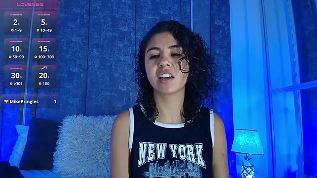 Amareto  online show from November 17, 2025, 12:11 pm