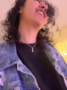 Amareto  online show from November 21, 2025, 10:36 am