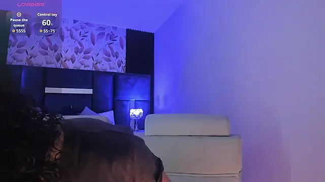 Amareto  online show from November 27, 2025, 12:18 pm