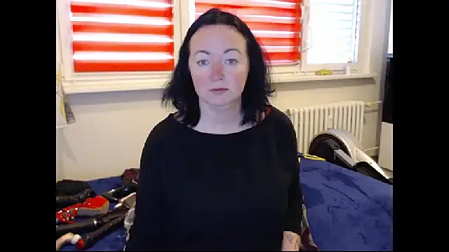 Alexie33 online show from December 22, 2025, 9:17 am