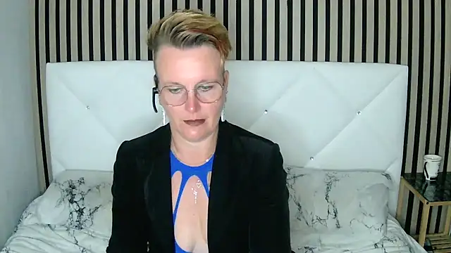 xxNoeliaxx online show from January 16, 2025, 11:04 am