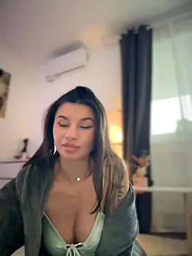 Simply the best online show from October 3, 2025, 1:52 pm