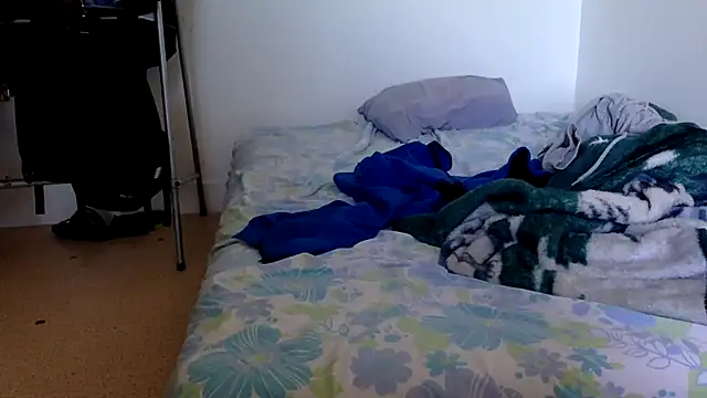 molozeb online show from April 23, 2026, 4:53 pm