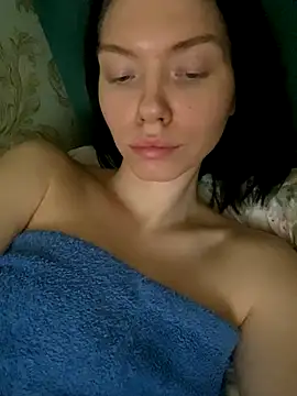 Lisaaa Alisa online show from November 12, 2025, 4:35 am