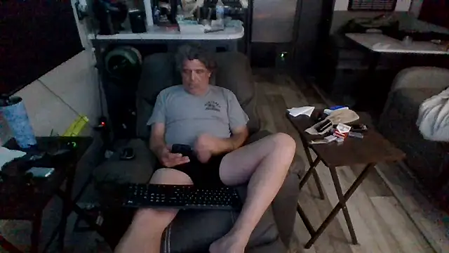 lateniter online show from March 19, 2026, 3:21 am