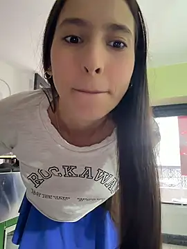 Snapshot of LittleDoll___ chatting on May 26, 2026, 12:12 pm LittleDoll online show from May 26, 2026, 12:12 pm