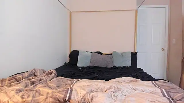 Latinaebony69 online show from February 1, 2025, 9:40 pm