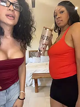 Latinaebony69 online show from October 19, 2025, 7:47 pm